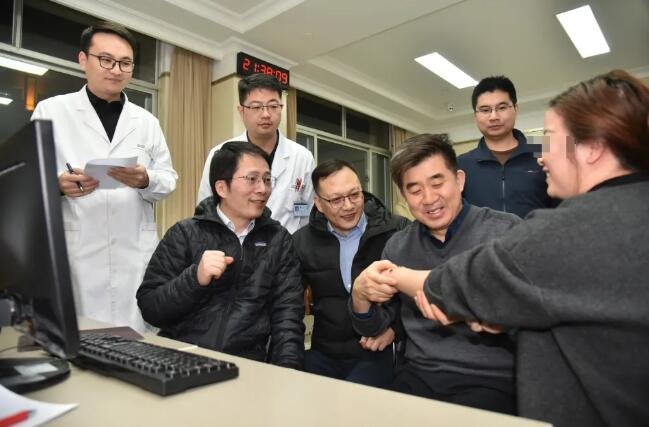 上海华山医院陆九州教授指导仁慈运动医学-肘关节诊疗