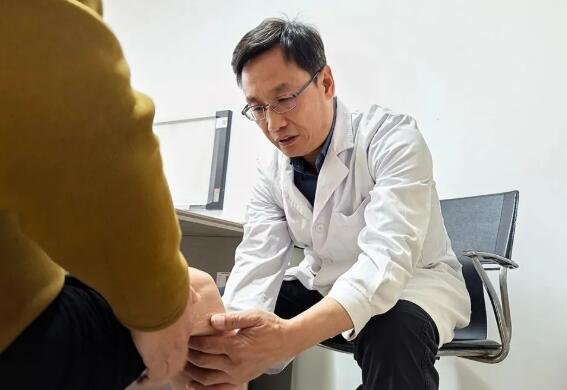 <a href='http://www.xzrcyy.com/' target='_blank'><u>徐州仁慈医院</u></a>