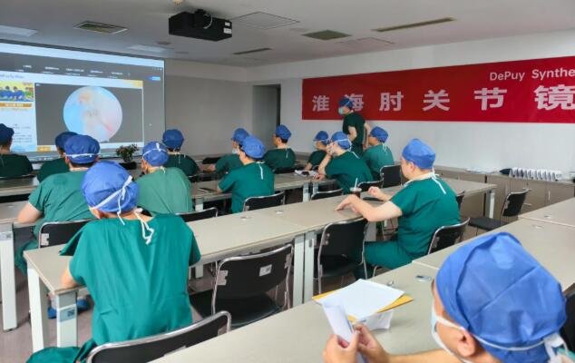 <a href='http://www.xzrcyy.com/' target='_blank'><u>徐州仁慈医院</u></a>