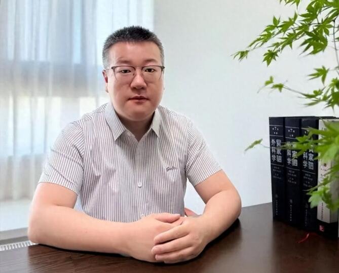 <a href='http://www.xzrcyy.com/' target='_blank'><u>徐州仁慈医院</u></a>